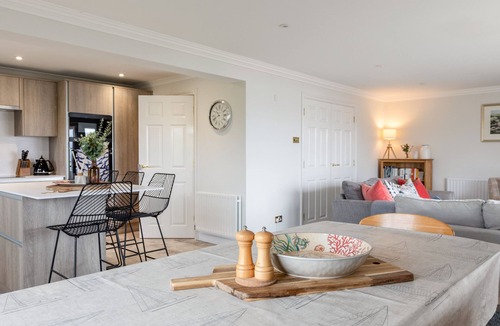 Hope-Cove Cottage | 10 THURLESTONE ROCK, family friendly, with pool in Thurlestone