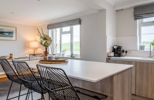Hope-Cove Cottage | 10 THURLESTONE ROCK, family friendly, with pool in Thurlestone
