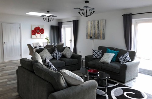 Whitchurch Cottage | 105 m² Cottage ∙ 2 bedrooms ∙ 4 guests