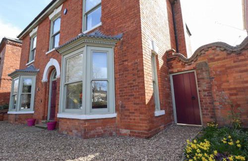 Boston House | 105 Spilsby Road