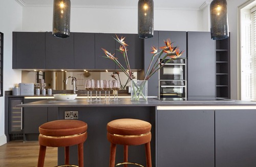 Redcliffe Apartment | 11 Redcliffe Parade