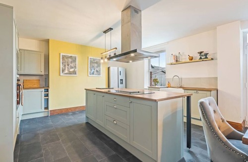 Rugeley House | #111 Farm Complex sleeps 23