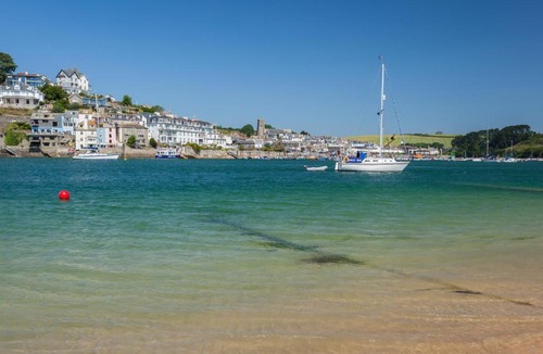 Salcombe House | 12 Robinsons Row