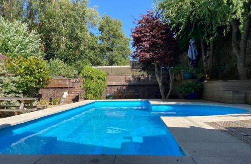 Cradley House | 16th Century cottage with heated pool & hot tub