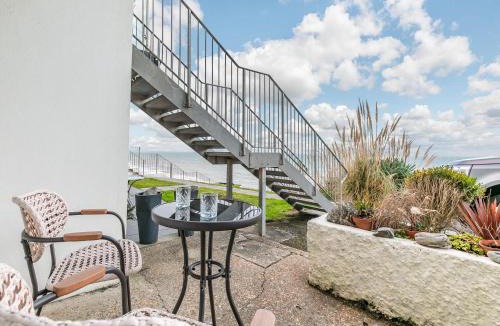 Seaton Apartment | 17 Mount Brioni