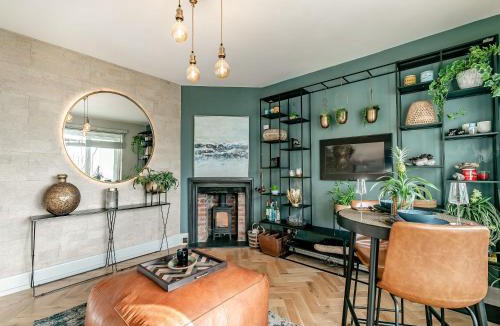 Seaton Apartment | 17 Mount Brioni