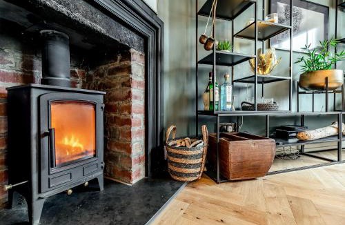 Seaton Apartment | 17 Mount Brioni
