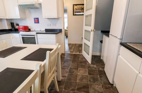 Prestatyn Cottage | 17 THIRD AVENUE, pet friendly, country holiday cottage in Prestatyn