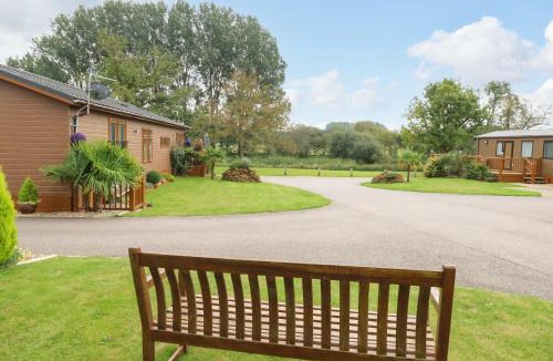Haveringland House | 18 Lake View
