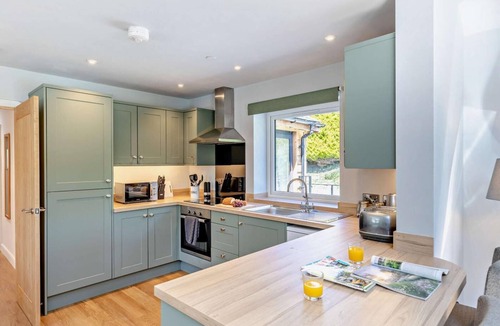 Llangollen Cottage | 2 Bed in Llanarmon Dyffryn Ceiriog (oc-b31110)