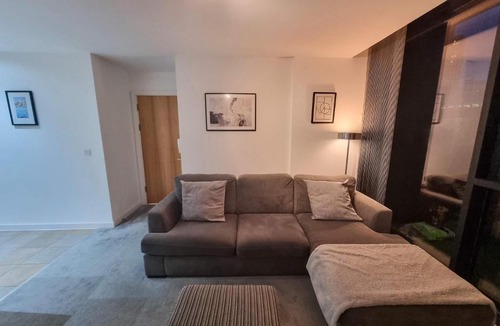 Castlefield Apartment | 2 Bed Castlefield Flat Canalside