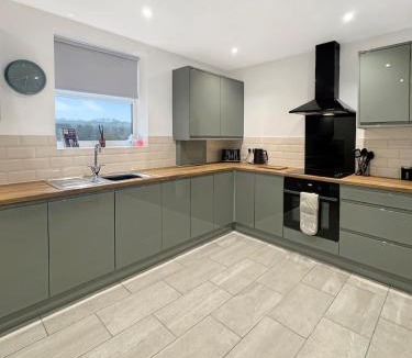 Grantham Apartment | 2 Bed Central Grantham Sleeps 6 Free Parking Free Gym Access