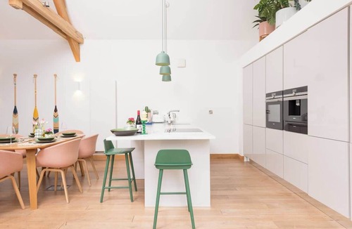 Grimley House | 2 Bed Converted Barn
