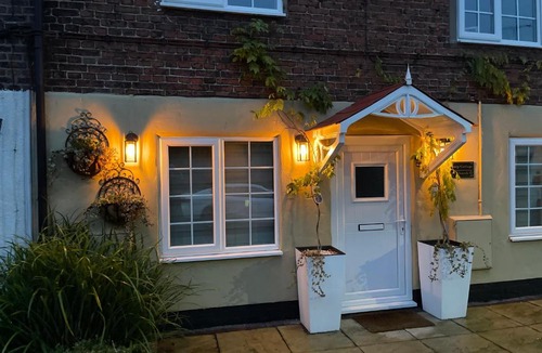 Bawtry Apartment | 2 Bed Cottage - Central Bawtry - High End Furnishings