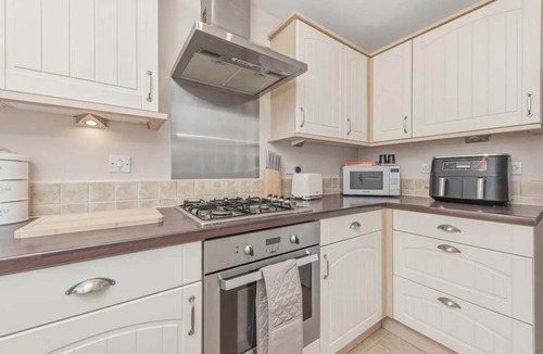 Doncaster House | 2 Bed Home in central Doncaster location!