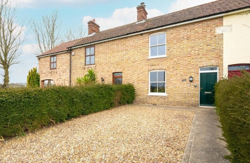 Beccles Cottage | 2 Bed in Aldeby (oc-2wca)