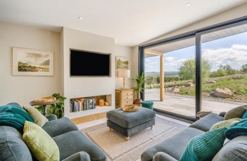 Fourstones Near Bentham Cabin | 2 Bed in Austwick oc-d30840