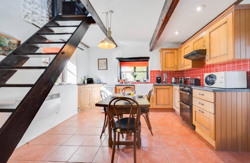 Bacton Cottage | 2 Bed in Bacton (oc-709)