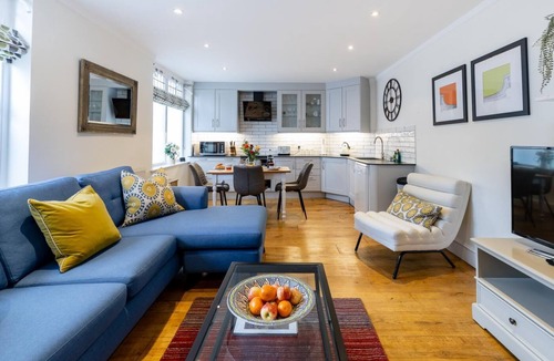 Upper Town Cottage | 2 Bed in Bath (oc-bhr24)