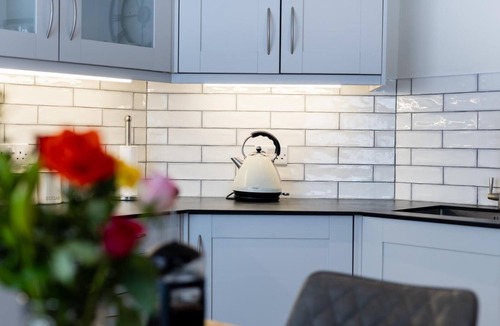 Upper Town Cottage | 2 Bed in Bath (oc-bhr24)
