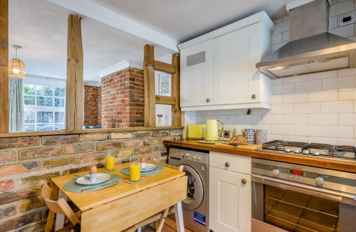 Beccles Cottage | 2 Bed in Beccles (oc-d33611)