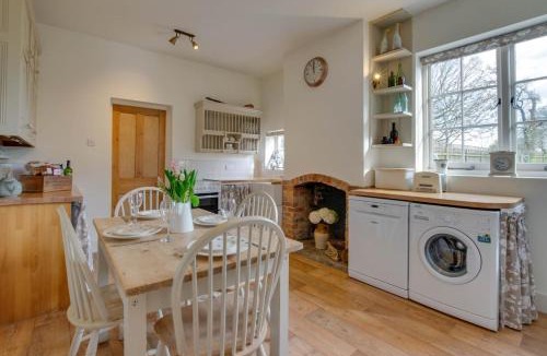 Biddenden House | 2 Bed in Biddenden oc-cb616