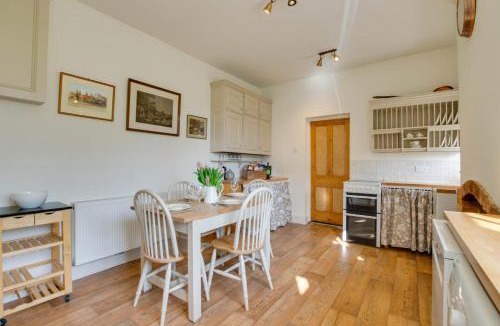 Biddenden House | 2 Bed in Biddenden oc-cb616