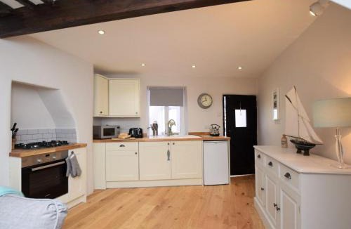 Appledore House | 2 Bed in Bideford oc-deckh