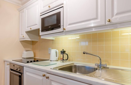 Little Haven Apartment | 2 Bed in Broad Haven (oc-wav480)