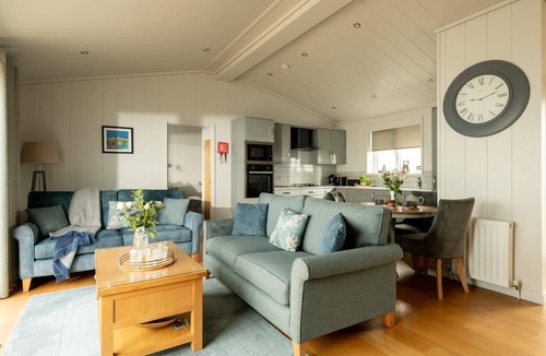 Sandyhills Ski Chalet | 2 Bed in Castle Douglas (oc-77838)