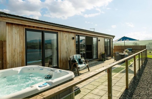 Sandyhills Ski Chalet | 2 Bed in Castle Douglas (oc-86449)
