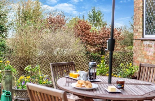 Charing Cottage | 2 Bed in Charing (oc-r29113)