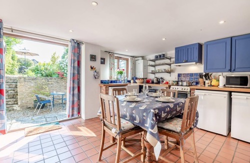 Corfe Castle Village Cottage | 2 Bed in Corfe Castle (oc-a30970)