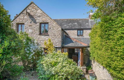 Corfe Castle Village House | 2 Bed in Corfe Castle oc-a30970