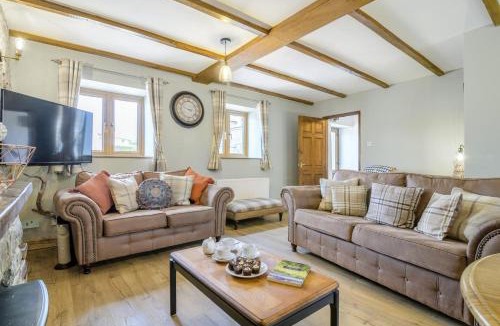 Brecon House | 2 Bed in Cray oc-bow287