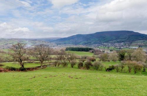 Llangattock House | 2 Bed in Crickhowell oc-42920