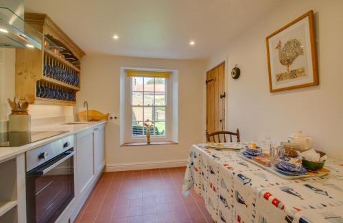 Docking House | 2 Bed in Docking oc-913