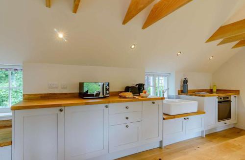Lund House | 2 Bed in Driffield oc-88422
