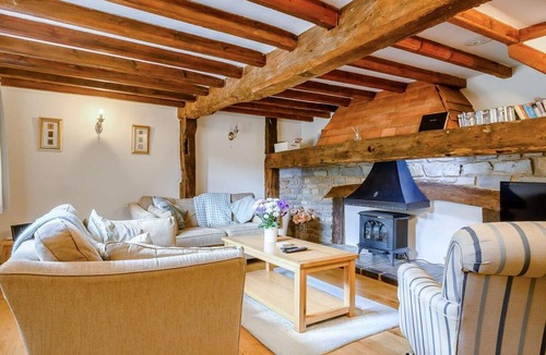 Bretforton Cottage | 2 Bed in Evesham (oc-89476)