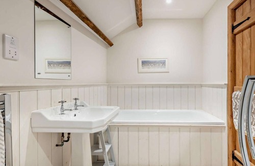 Holcombe Burnell Cottage | 2 Bed in Exeter (oc-92739)