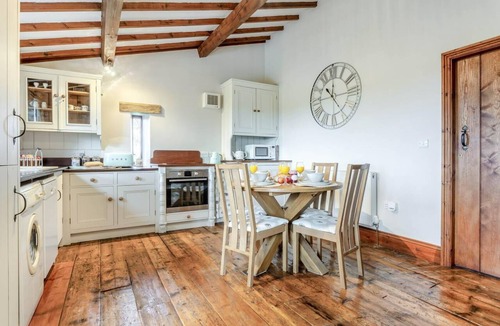 Scawton Cottage | 2 Bed in Great Edstone (oc-t36332)