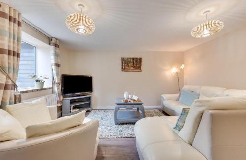 Sudbury House | 2 Bed in Great Waldingfield oc-ac3