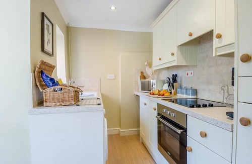 Aldborough Cottage | 2 Bed in Hanworth (oc-h32041)