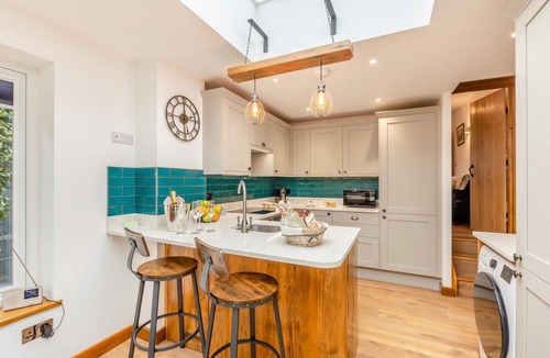Harrogate House | 2 Bed in Harrogate (oc-q37519)