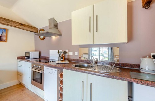 Elmsted Cottage | 2 Bed in Hastingleigh (oc-c36342)