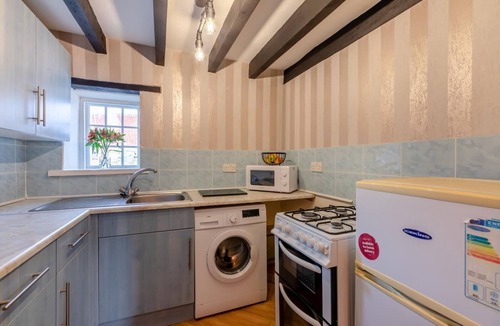 Hawsker Cottage | 2 Bed in Hawsker (oc-f30334)