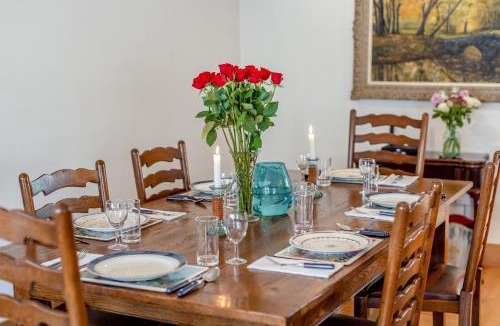 Cowbeech House | 2 Bed in Hellingly oc-b29393