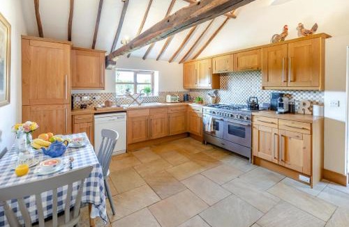 Cowbeech House | 2 Bed in Hellingly oc-b29393