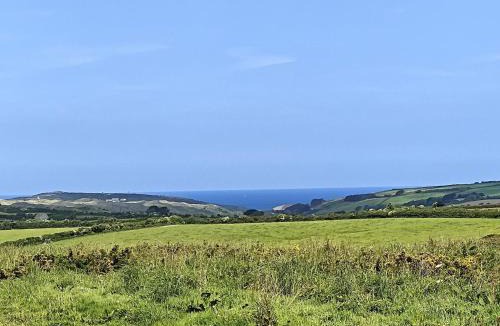 Truro Cabin | 2 Bed in Hendra Croft oc-h32360