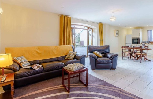 Lampeter Cottage | 2 Bed in Lampeter (oc-86507)